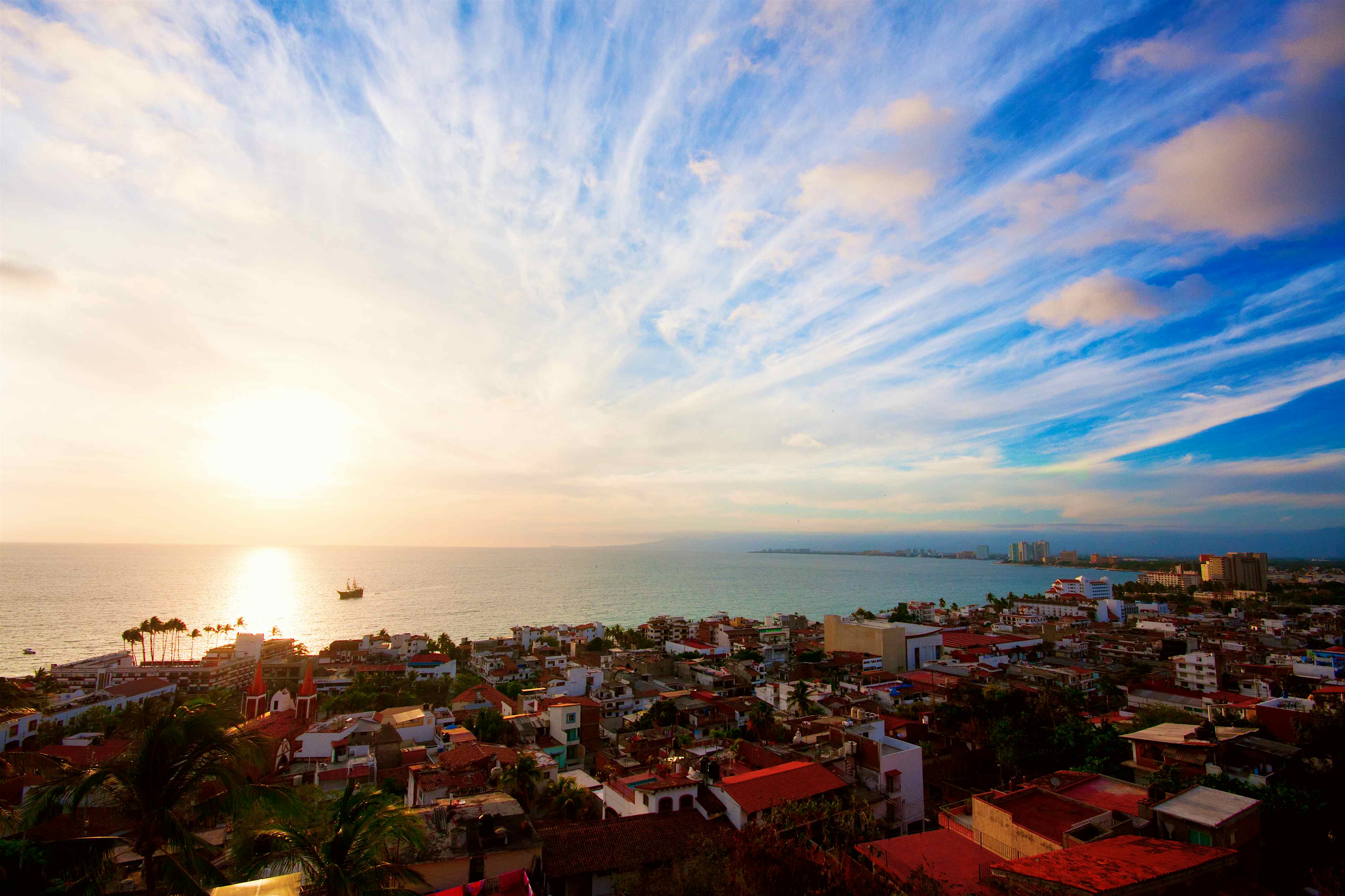 best time to visit puerto vallarta for weather
